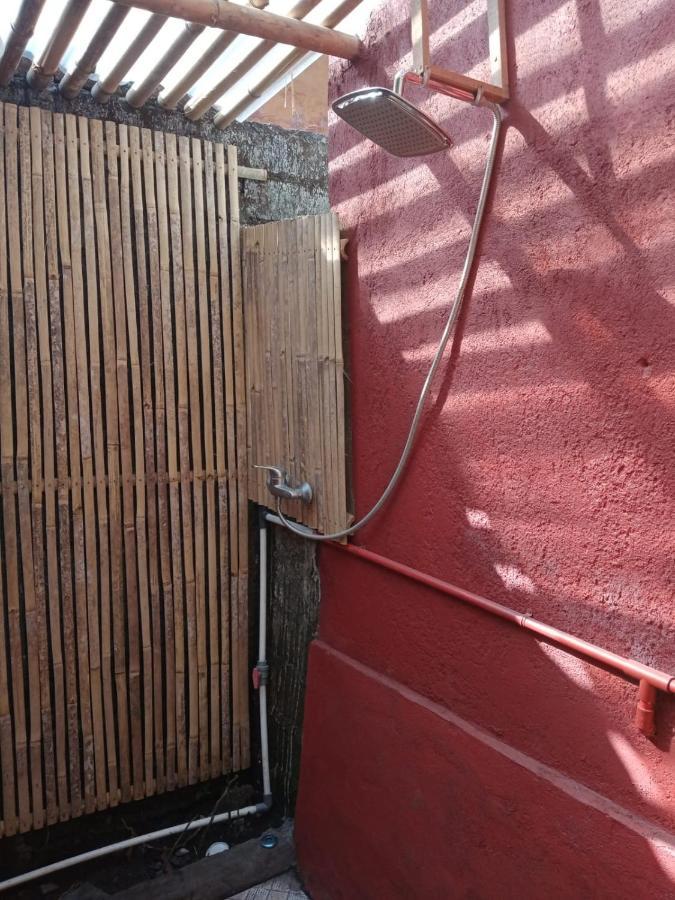 Barracuda Beach Hostel 아메드 외부 사진
