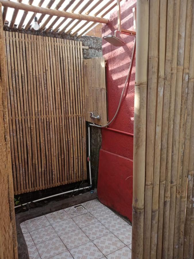 Barracuda Beach Hostel 아메드 외부 사진