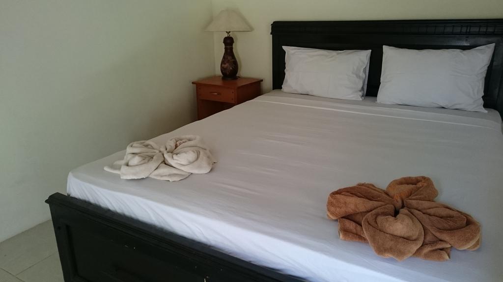 Barracuda Beach Hostel 아메드 외부 사진
