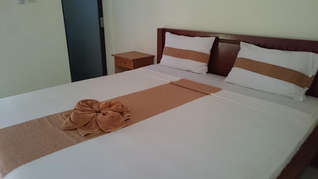 Barracuda Beach Hostel 아메드 외부 사진